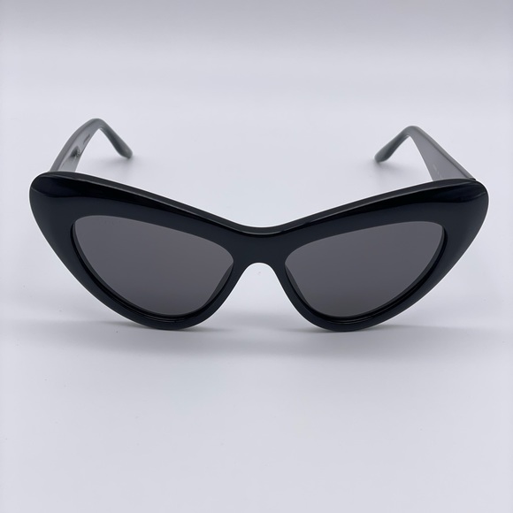 BRAND NEW GUCCI GG0895S 001 Black/Grey Women Sunglasses